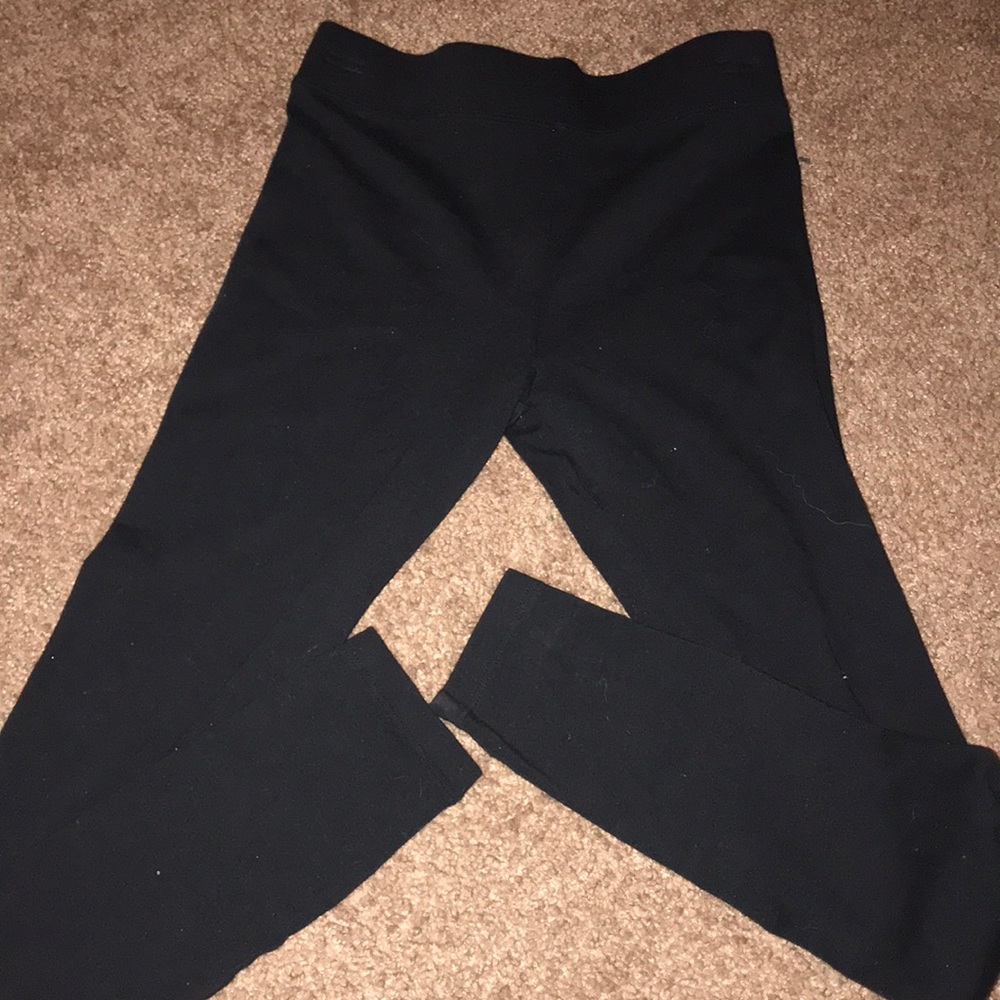 2/$10 Forever21 black leggings 🖤🖤